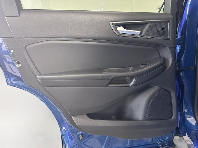 Used 2024 Ford Edge SE AWD/4WD image 25