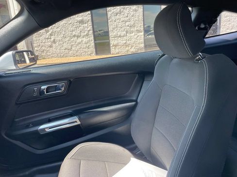 Used 2015 Ford Mustang Coupe w/ Equipment Group 051A RWD image 21
