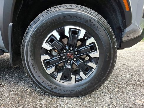 Used 2022 Nissan Frontier PRO-4X w/ Off-Road Protection Package AWD/4WD image 9