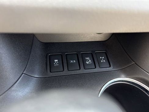 Used 2015 Toyota Highlander XLE image 18