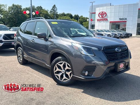 Used 2023 Subaru Forester Premium AWD/4WD image 1