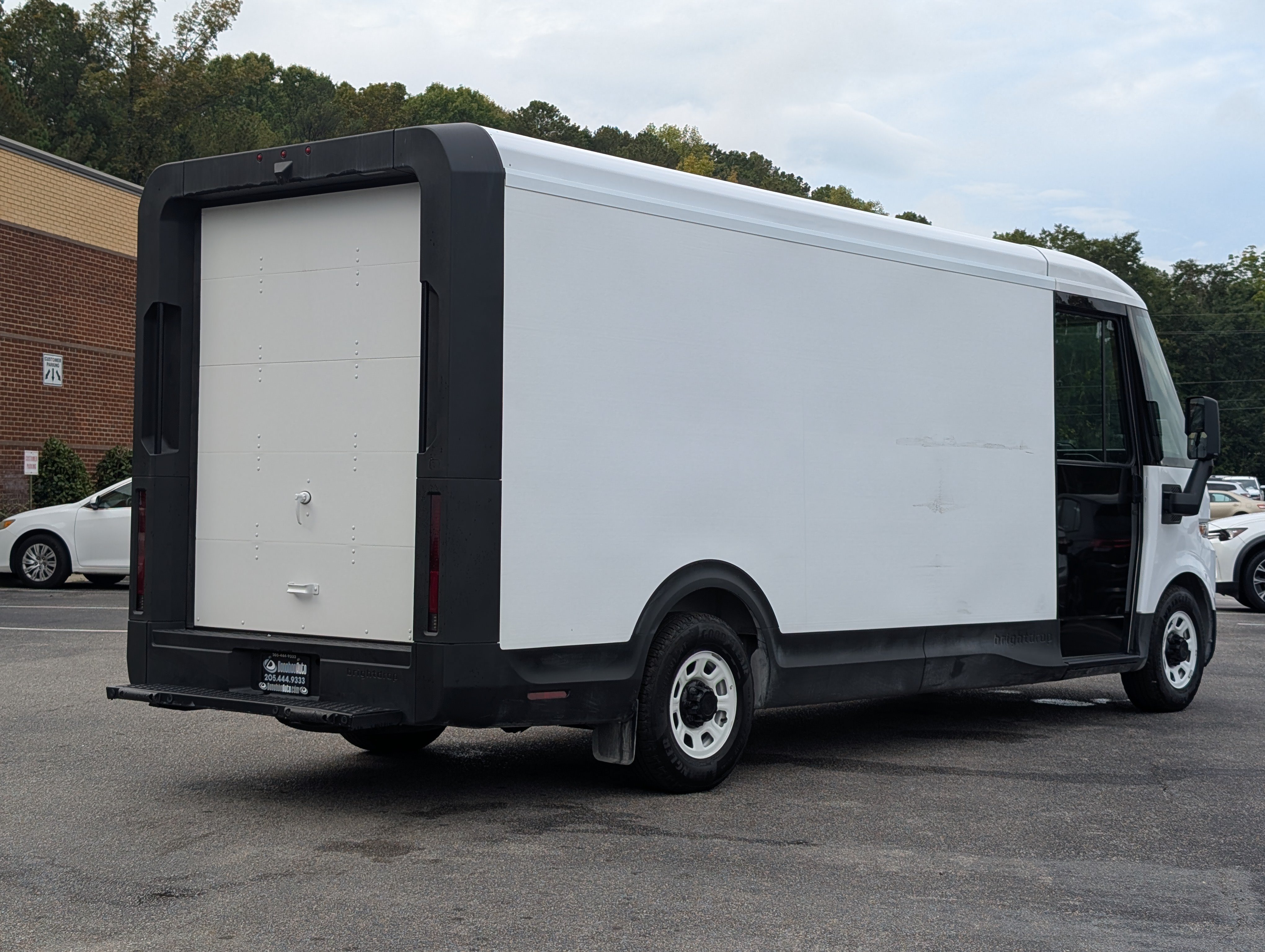 Used 2024 Chevrolet Brightdrop 600 w/ Commercial Equipment Package AWD/4WD image 9