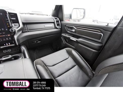 Used 2025 RAM 1500 Laramie AWD/4WD image 11