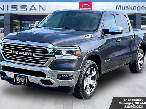 Used 2022 RAM 1500 Laramie AWD/4WD image 3