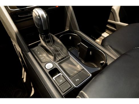 Used 2023 Volkswagen Atlas SE w/ Black Wheel Package FWD image 26
