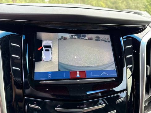 Used 2020 Cadillac Escalade Platinum image 24