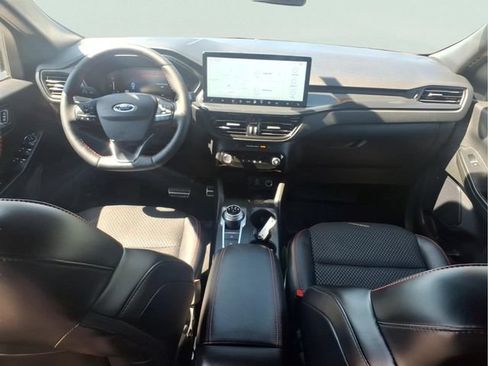 Certified 2024 Ford Escape ST-Line w/ Tech Pack #1 AWD/4WD image 10