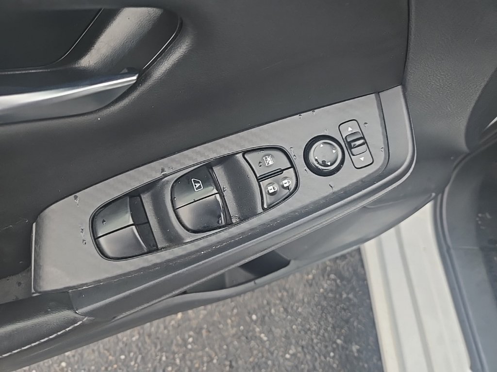 Used 2023 Nissan Sentra SV FWD image 10