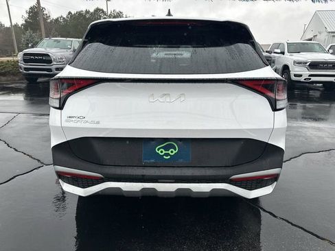 Used 2024 Kia Sportage EX image 7