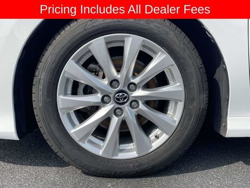 Used 2018 Toyota Camry LE FWD image 9