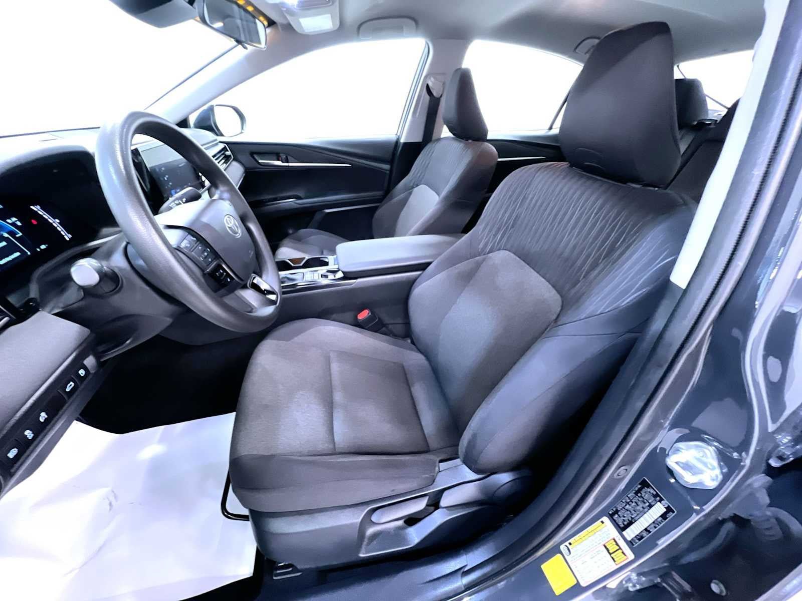 Used 2025 Toyota Camry LE FWD image 14