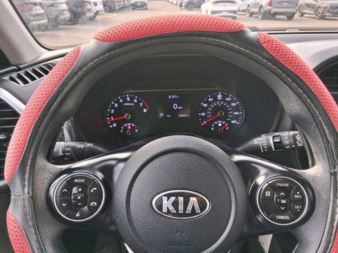 Used 2020 Kia Soul LX image 7