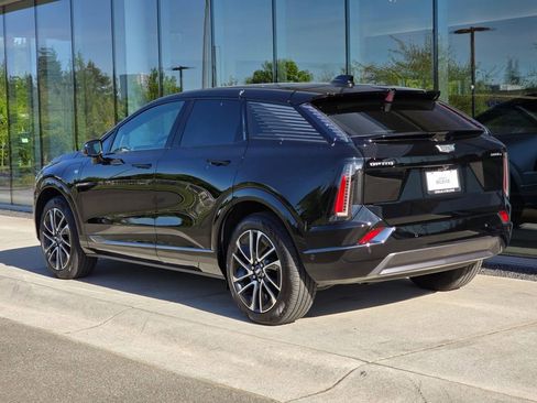 Used 2026 Cadillac Optiq Sport 1 AWD/4WD image 3