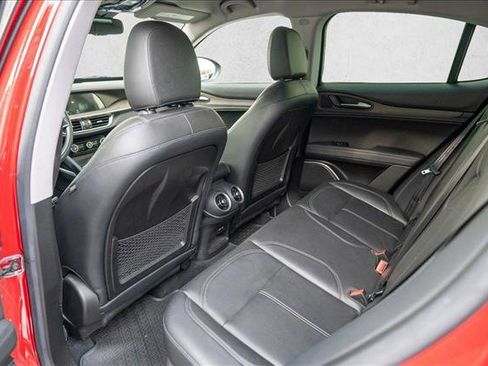 Used 2018 Alfa Romeo Stelvio Ti image 22