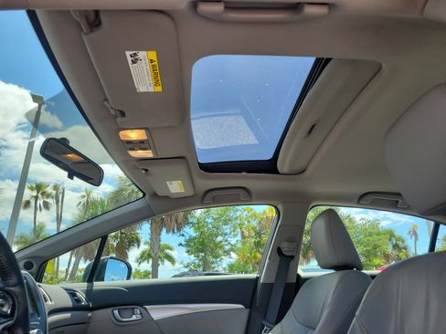 Used 2015 Honda Civic EX-L image 17