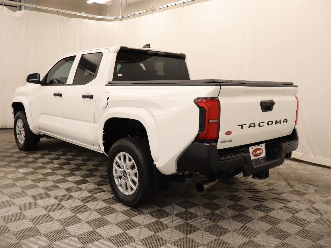 Used 2024 Toyota Tacoma SR w/ SR Upgrade Package AWD/4WD image 3
