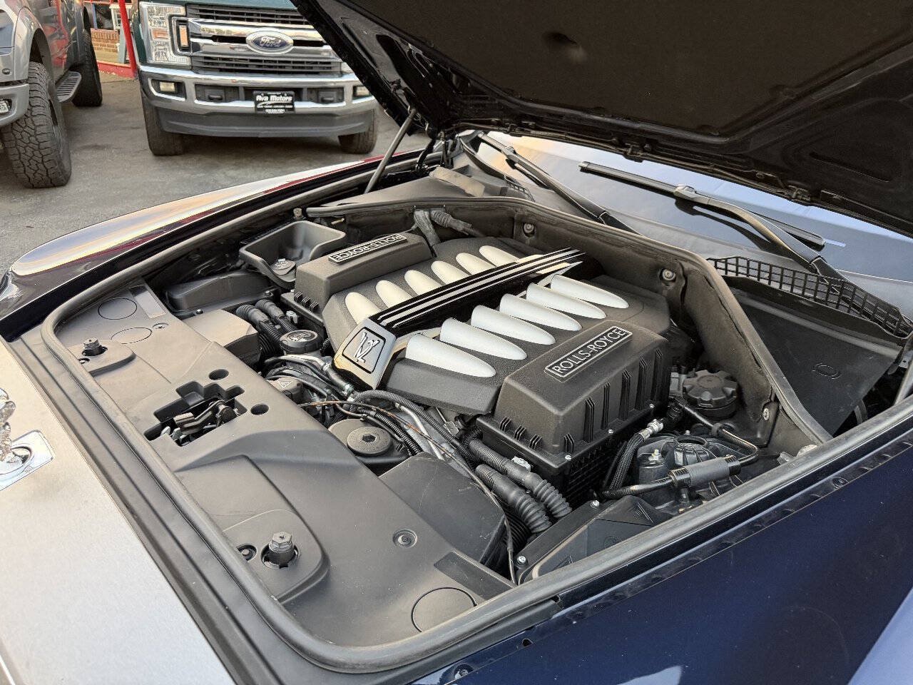 Used 2012 Rolls-Royce Ghost RWD image 41