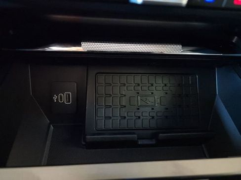 New 2025 Ford F150 Platinum w/ Equipment Group 702A High image 31