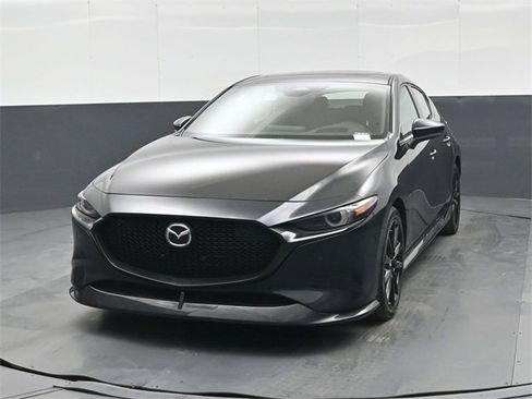Used 2024 MAZDA MAZDA3 Hatchback w/ Appearance Package image 8