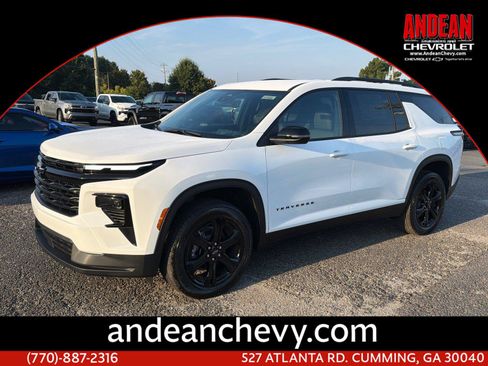 New 2027 Chevrolet Traverse LT w/ Midnight/Sport Edition FWD image 1