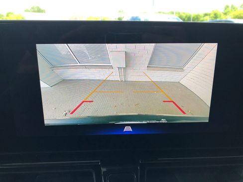 Used 2025 Chevrolet TrailBlazer ACTIV w/ Convenience Package FWD image 30