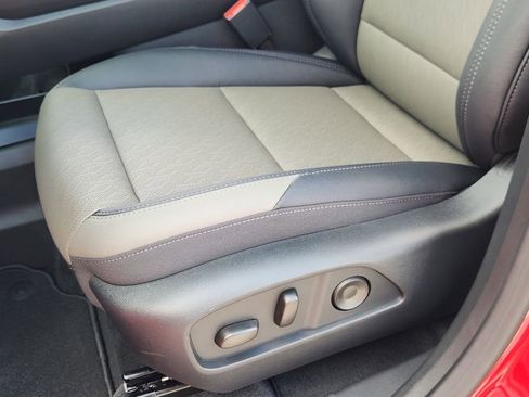 New 2026 Chevrolet Equinox LT FWD image 17