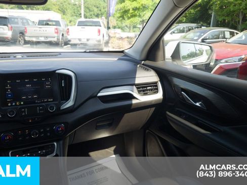 Used 2024 GMC Terrain SLT FWD image 20