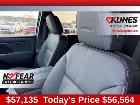 New 2026 GMC Acadia AT4 image 21