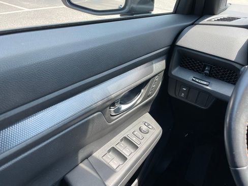 Certified 2025 Honda CR-V Sport-L image 22