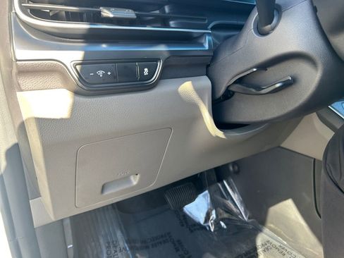 Used 2025 Kia Carnival image 21