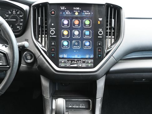 Used 2025 Subaru Ascent Onyx Edition w/ Onyx Package image 32