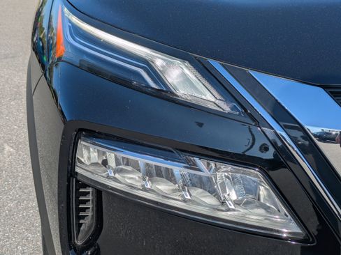 Certified 2023 Nissan Rogue Platinum w/ Platinum Premium Package image 11