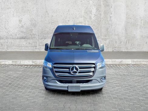 Used 2022 Mercedes-Benz Sprinter 2500 image 3