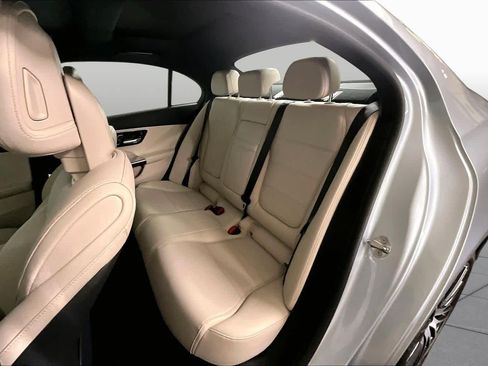 Used 2024 Mercedes-Benz C 300 4MATIC Sedan image 21