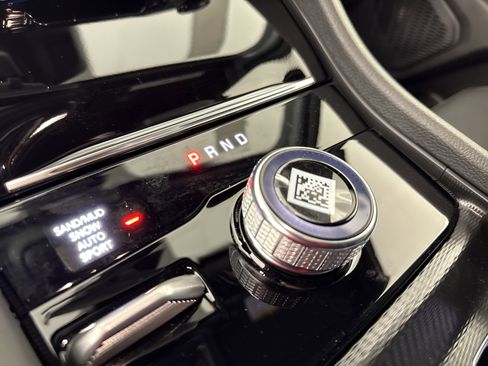 New 2025 Jeep Grand Cherokee Limited w/ Trailer Tow Package image 26