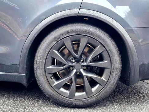 Used 2023 Tesla Model X image 19