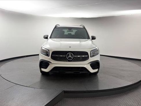 Used 2022 Mercedes-Benz GLB 250 image 11