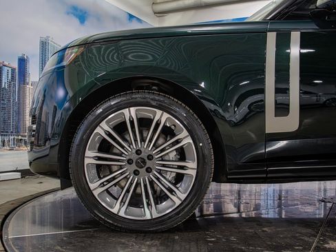 New 2026 Land Rover Range Rover SE image 7