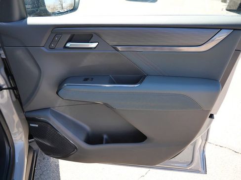 New 2026 GMC Acadia AT4 w/ Luxury Package AWD/4WD image 21