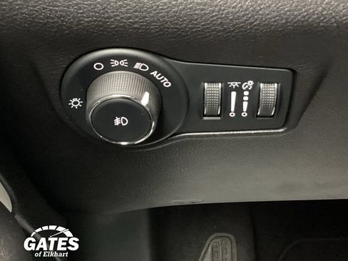 Used 2025 Jeep Compass Limited AWD/4WD image 25