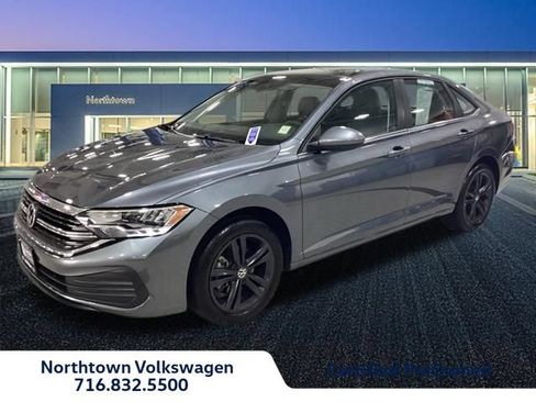 Used 2023 Volkswagen Jetta SE w/ Panoramic Sunroof Package FWD image 1