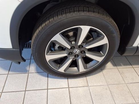 Used 2024 Honda Pilot Elite image 5