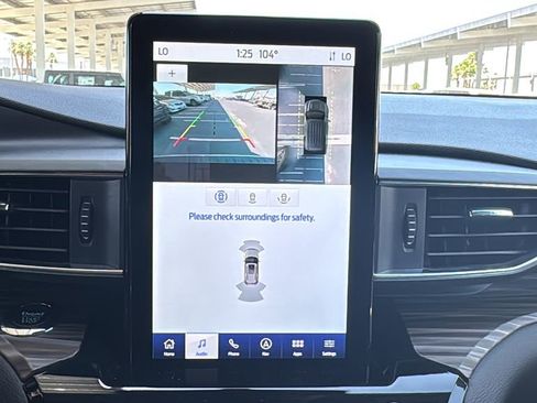 Certified 2023 Ford Explorer Limited w/ Limited Technology Package RWD image 16