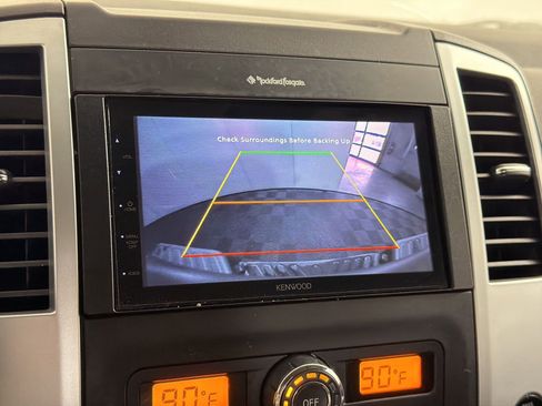 Used 2014 Nissan Frontier PRO-4X AWD/4WD image 24