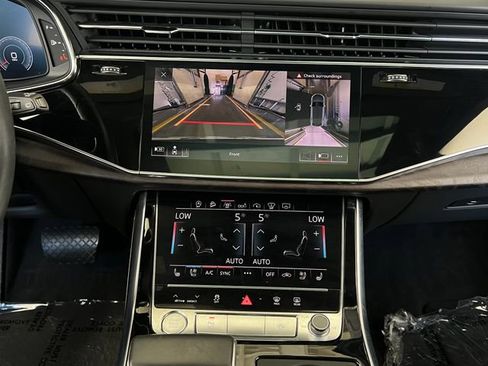 Used 2019 Audi Q8 Prestige AWD/4WD image 43