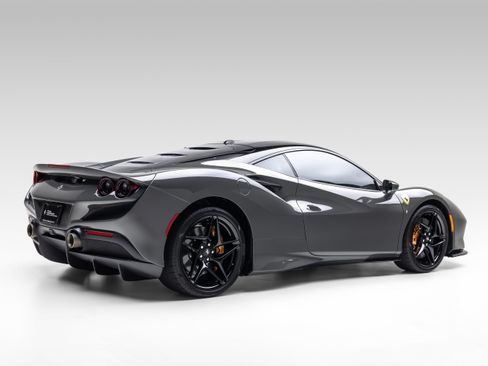 Certified 2022 Ferrari F8 Tributo RWD image 8