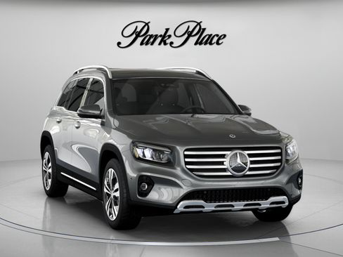 Used 2026 Mercedes-Benz GLB 250 image 32