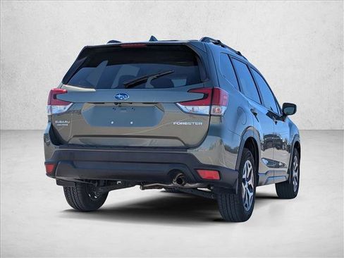 Used 2021 Subaru Forester Premium w/ Popular Package #1 image 5