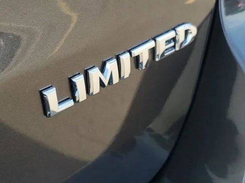 Certified 2021 Jeep Grand Cherokee Limited image 36