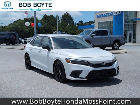 Used 2022 Honda Civic Sport image 1